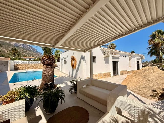 2 sypialnia Willa na sprzedaż w El Montgó, Dénia z basenem garażem - 679 000 € (Ref: 10007677)