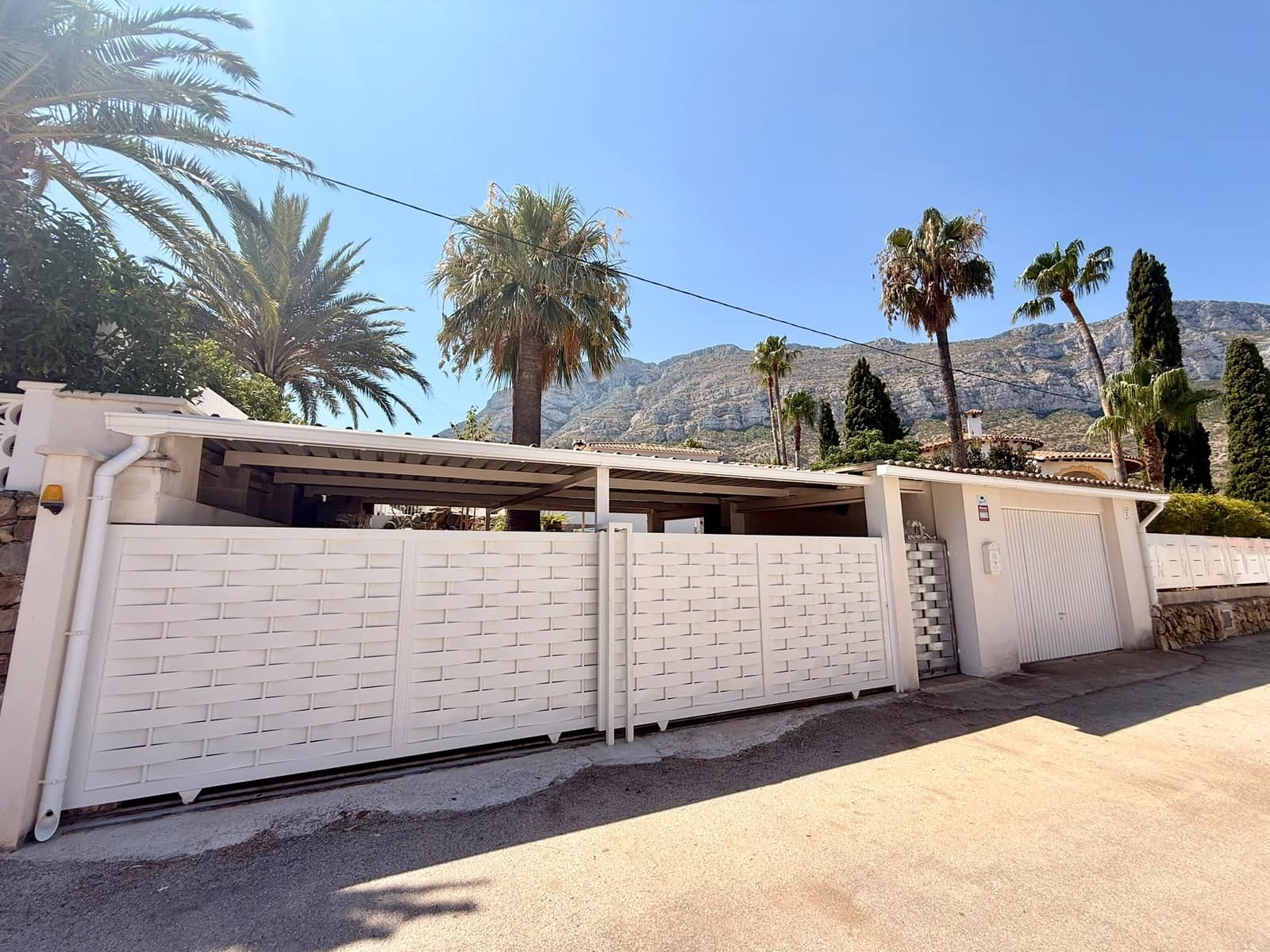 2 quarto Moradia para venda em Denia com piscina garagem - 679 000 € (Ref: 10007677)