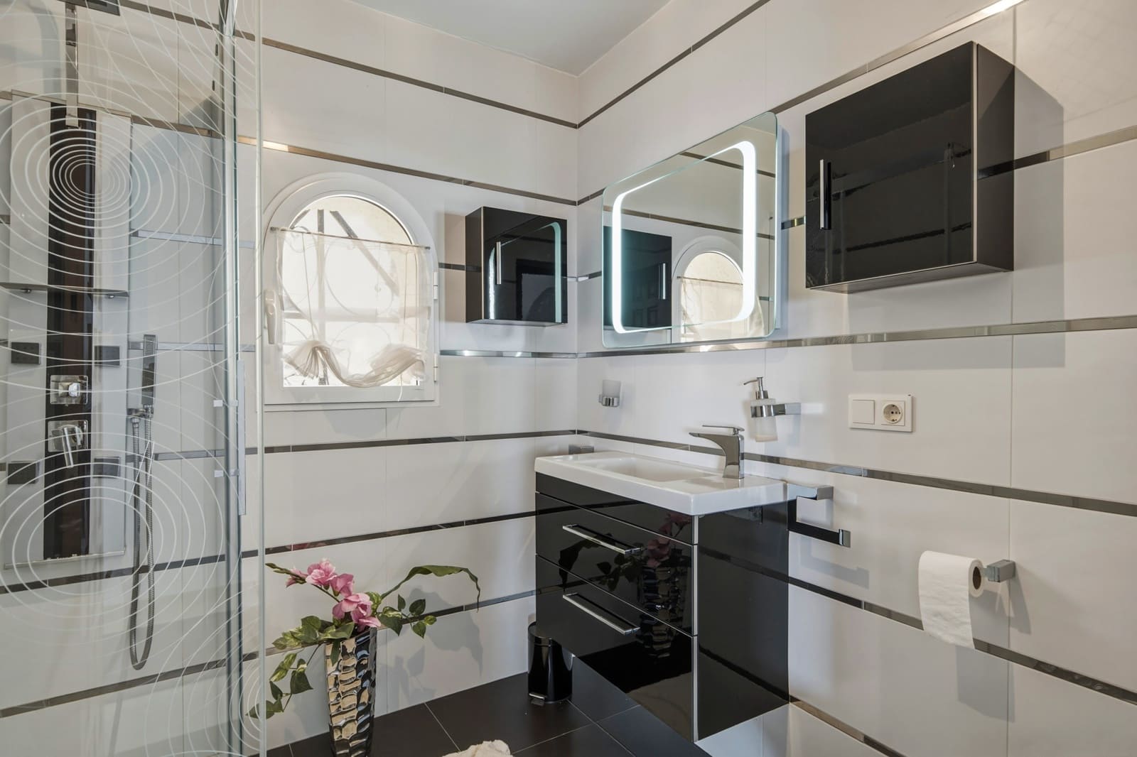 3 Zimmer Villa zu verkaufen in Calpe / Calp mit Pool Garage - 949.000 € (Ref: 10007723)