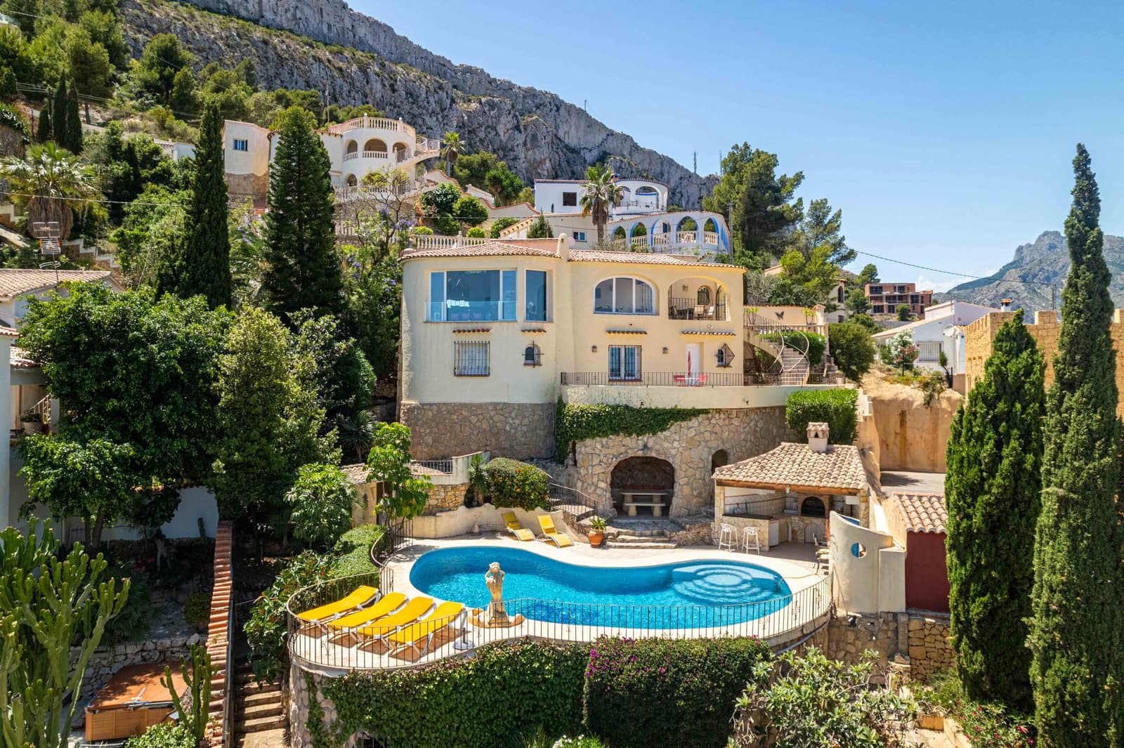 3 Zimmer Villa zu verkaufen in Calpe / Calp mit Pool Garage - 949.000 € (Ref: 10007723)