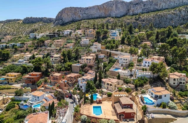3 soveværelse Villa til salg i Maryvilla, Calpe / Calp med swimmingpool garage - € 949.000 (Ref: 10007723)
