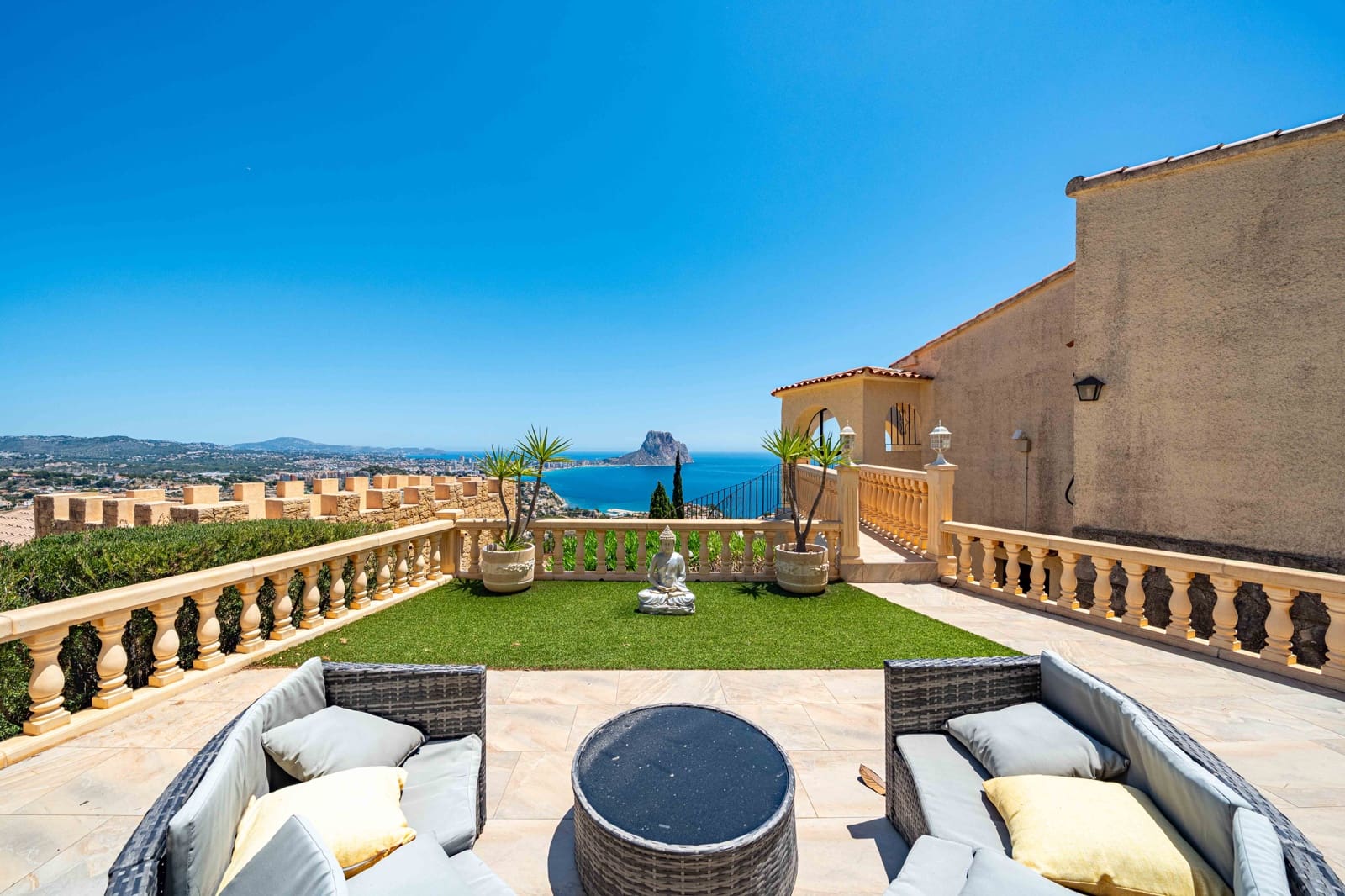 3 Zimmer Villa zu verkaufen in Calpe / Calp mit Pool Garage - 949.000 € (Ref: 10007723)