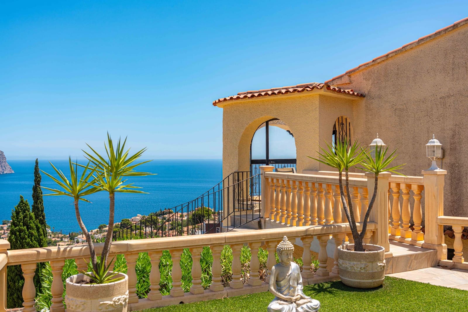 3 Zimmer Villa zu verkaufen in Calpe / Calp mit Pool Garage - 949.000 € (Ref: 10007723)