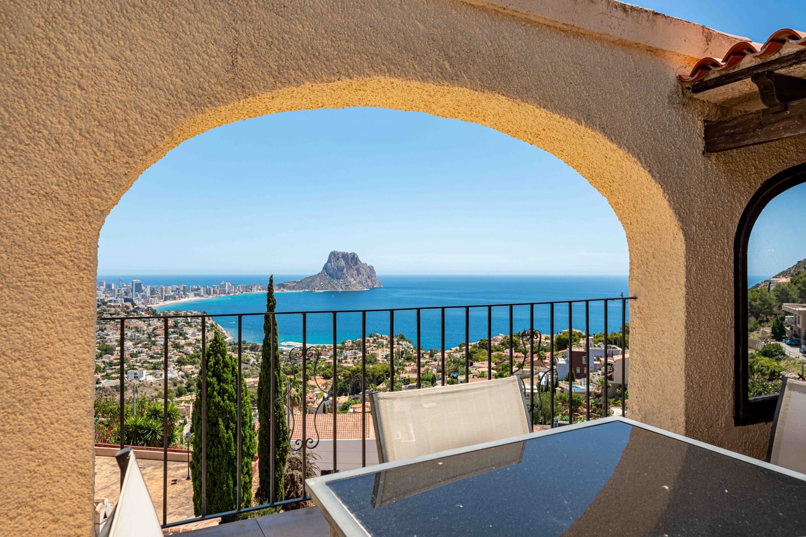 3 Zimmer Villa zu verkaufen in Calpe / Calp mit Pool Garage - 949.000 € (Ref: 10007723)
