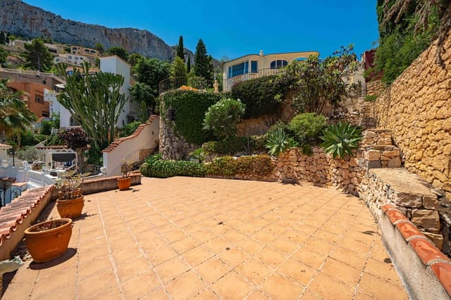 3 soveværelse Villa til salg i Maryvilla, Calpe / Calp med swimmingpool garage - € 949.000 (Ref: 10007723)