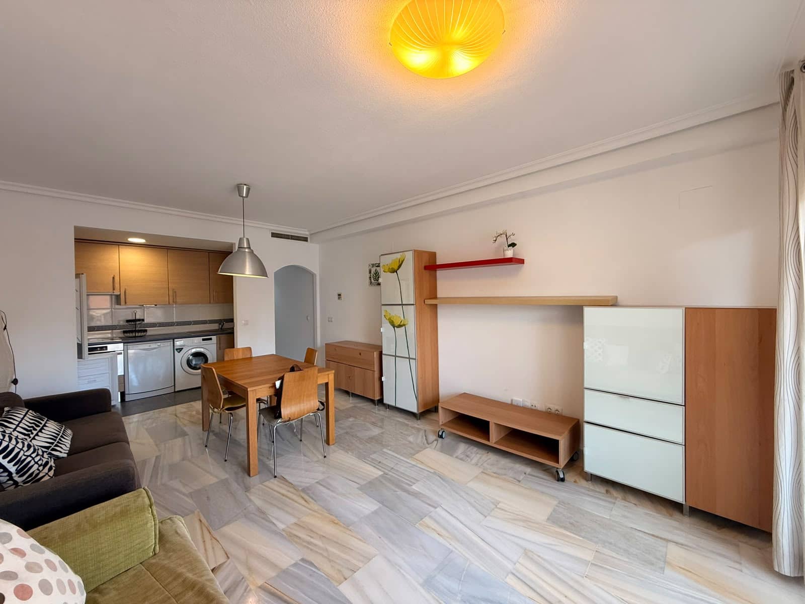 Apartamento de 2 habitaciones en Calpe / Calp en venta con piscina garaje - 275.000 € (Ref: 10007812)