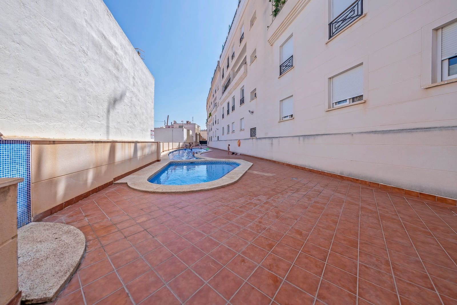Apartamento de 2 habitaciones en Calpe / Calp en venta con piscina garaje - 275.000 € (Ref: 10007812)