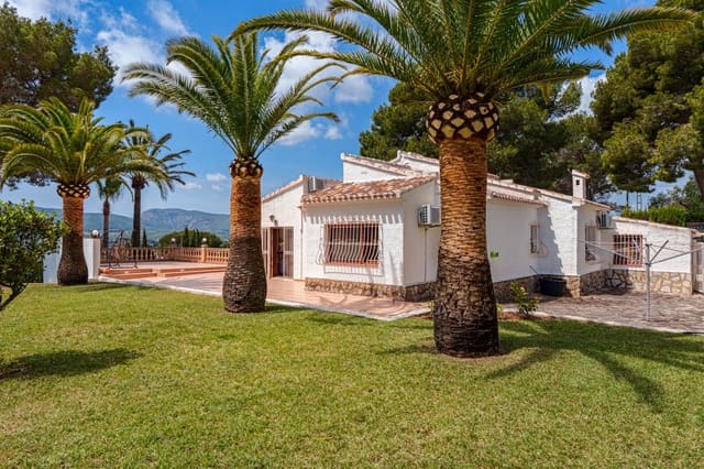4 soverom Villa til salgs i Partida Tosal - Zona del Castellans, Javea / Xàbia med svømmebasseng garasje - € 995 000 (Ref: 10009339)