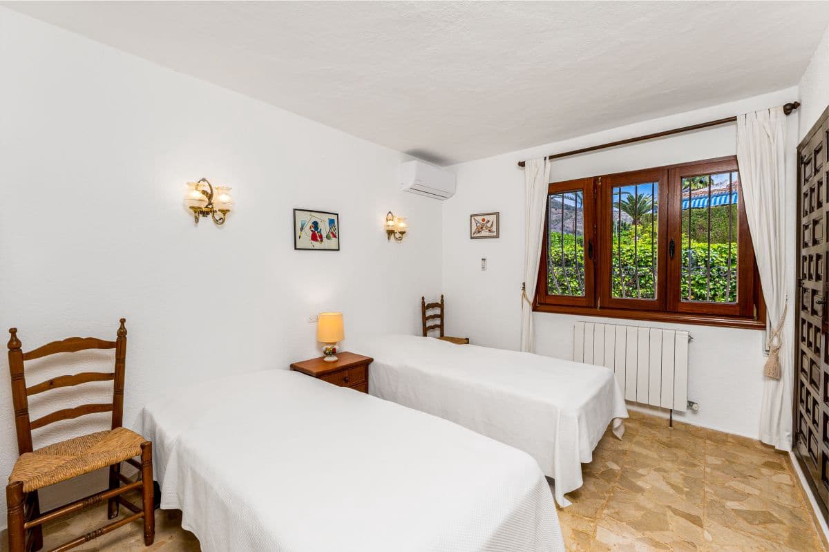 4 soverom Villa til salgs i Javea / Xabia med svømmebasseng garasje - € 995 000 (Ref: 10009339)