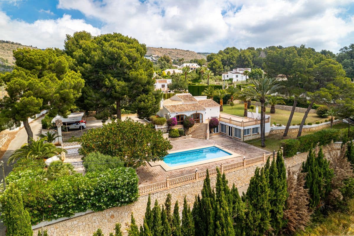 4 soverom Villa til salgs i Javea / Xabia med svømmebasseng garasje - € 995 000 (Ref: 10009339)