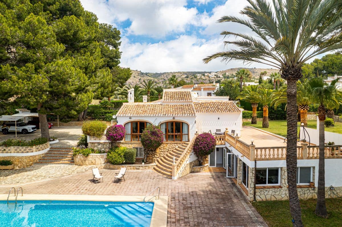4 soverom Villa til salgs i Javea / Xabia med svømmebasseng garasje - € 995 000 (Ref: 10009339)