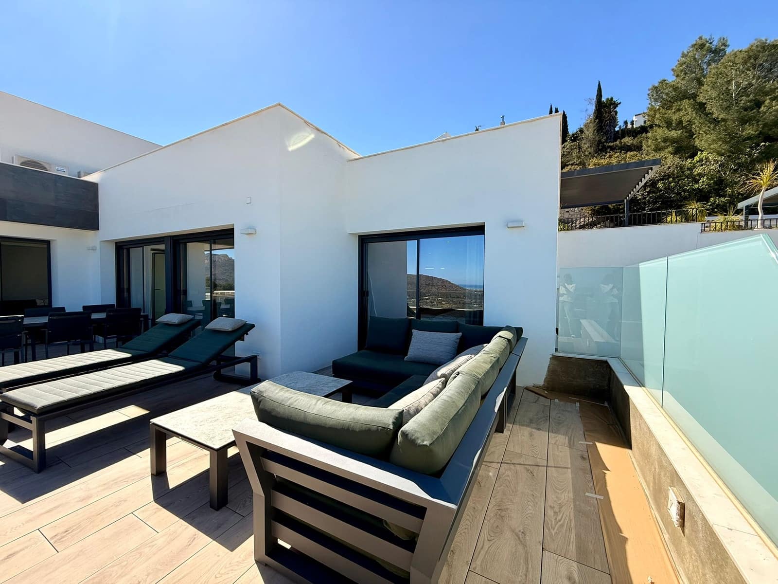 3 slaapkamer Penthouse te koop in Denia met zwembad garage - € 750.000 (Ref: 10011760)