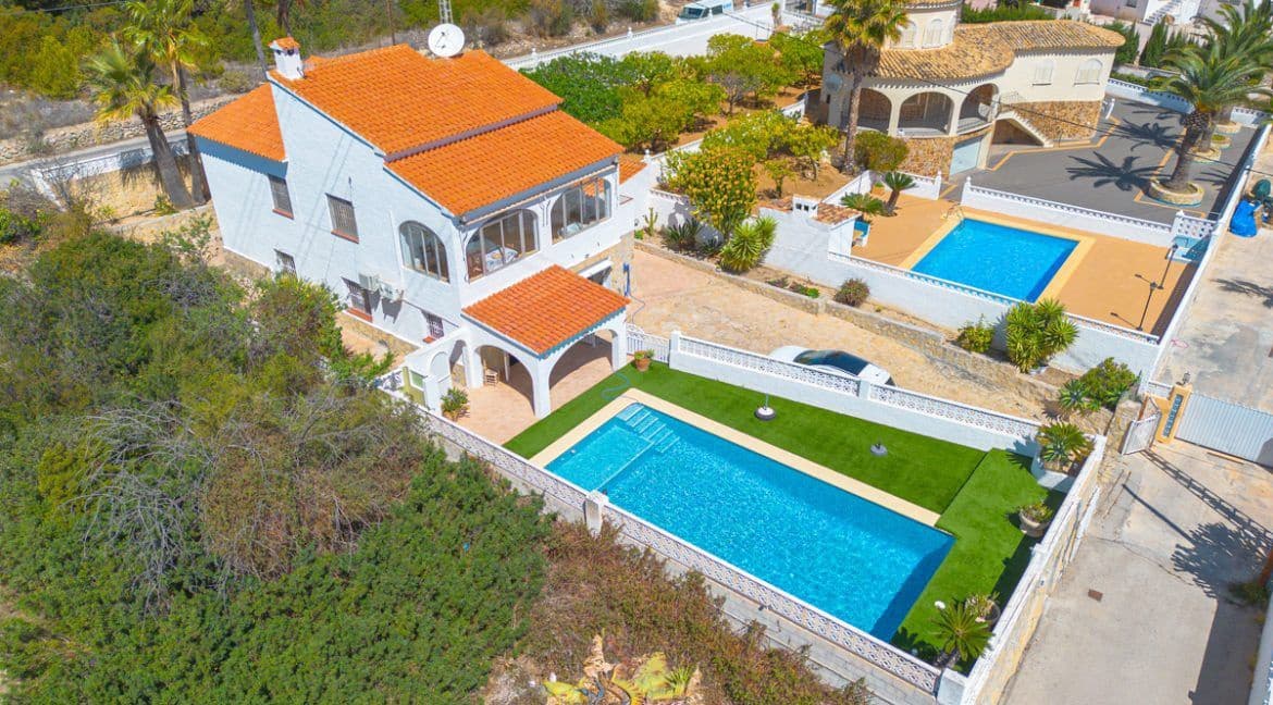 4 makuuhuone Huvila myytävänä paikassa Calpe / Calp mukana uima-altaan 
autotalli - 550 000 € (Ref: 10012191)