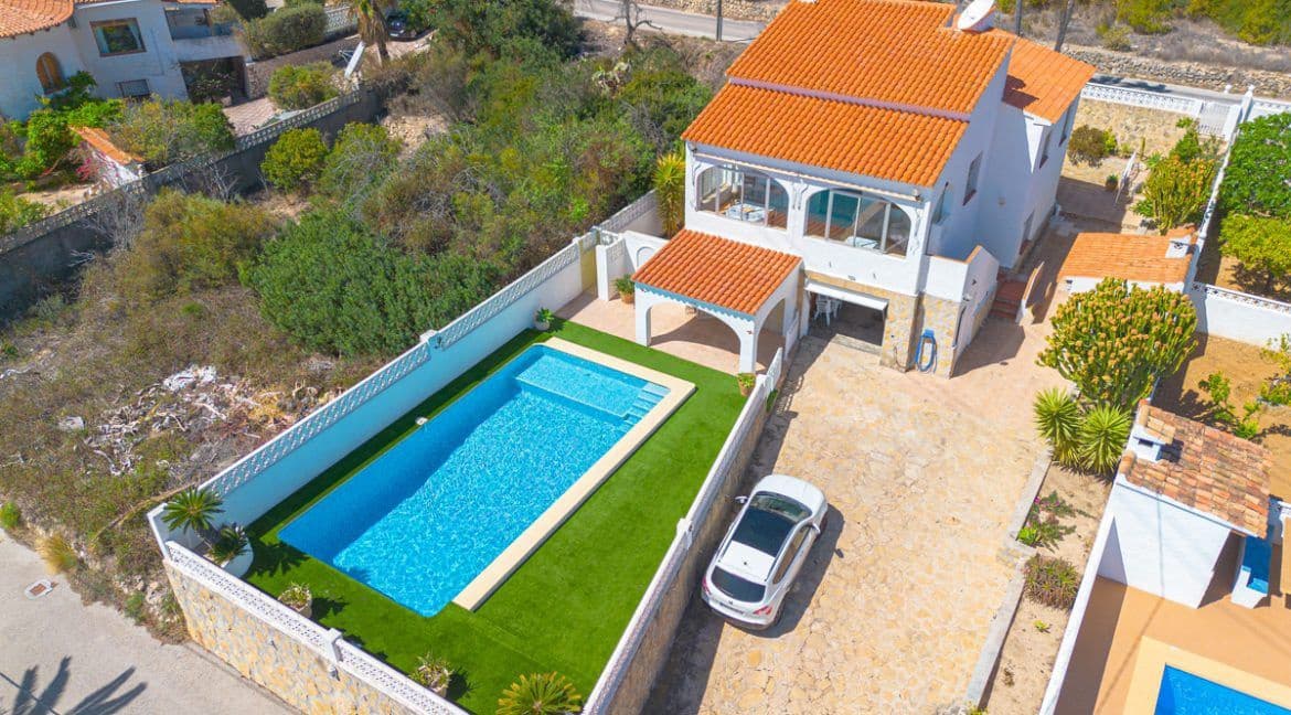 4 makuuhuone Huvila myytävänä paikassa Calpe / Calp mukana uima-altaan 
autotalli - 550 000 € (Ref: 10012191)
