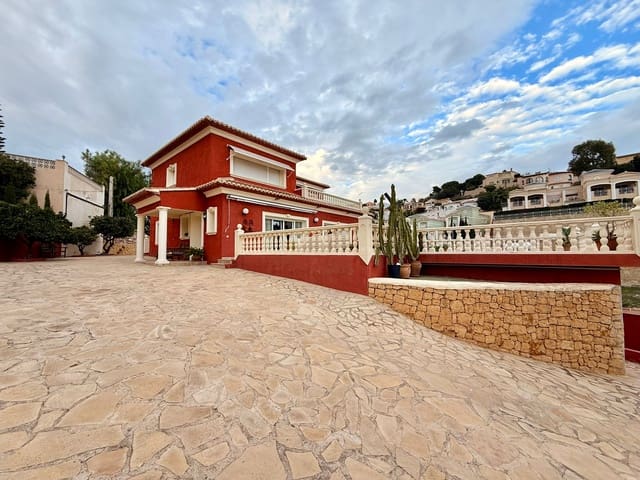 5 soveværelse Villa til salg i Canuta, Calpe / Calp med swimmingpool garage - € 820.000 (Ref: 10012332)