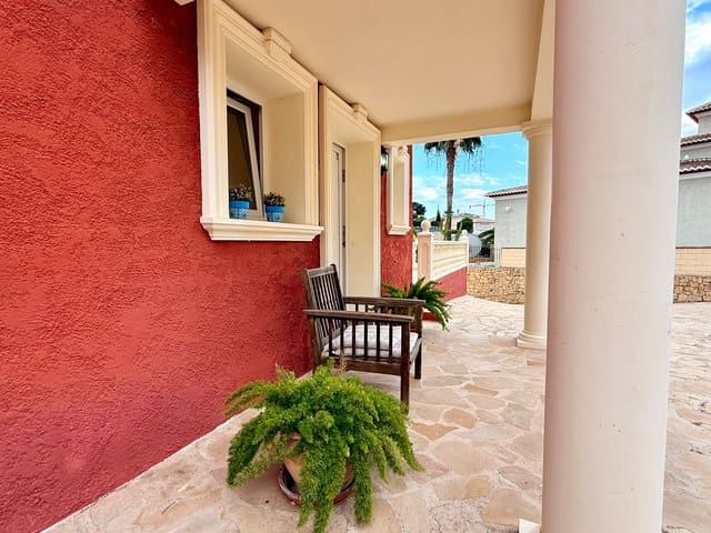 5 soveværelse Villa til salg i Canuta, Calpe / Calp med swimmingpool garage - € 820.000 (Ref: 10012332)