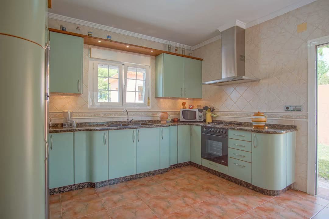 5 soverom Villa til salgs i Calpe / Calp med svømmebasseng garasje - € 719 000 (Ref: 10014281)