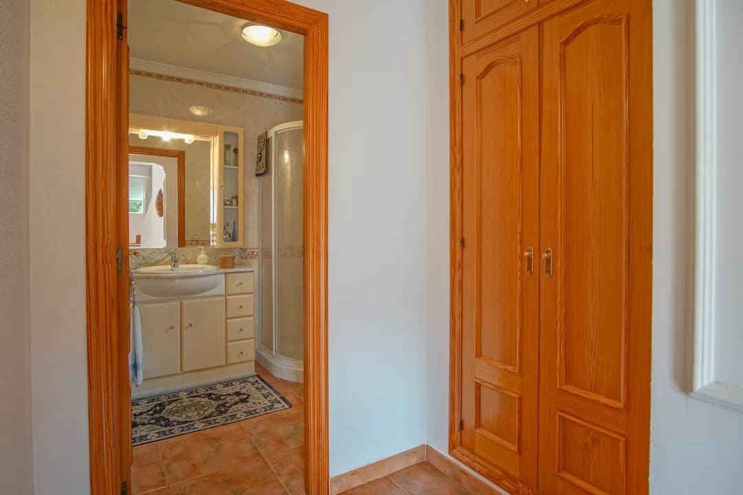 5 soverom Villa til salgs i Calpe / Calp med svømmebasseng garasje - € 719 000 (Ref: 10014281)