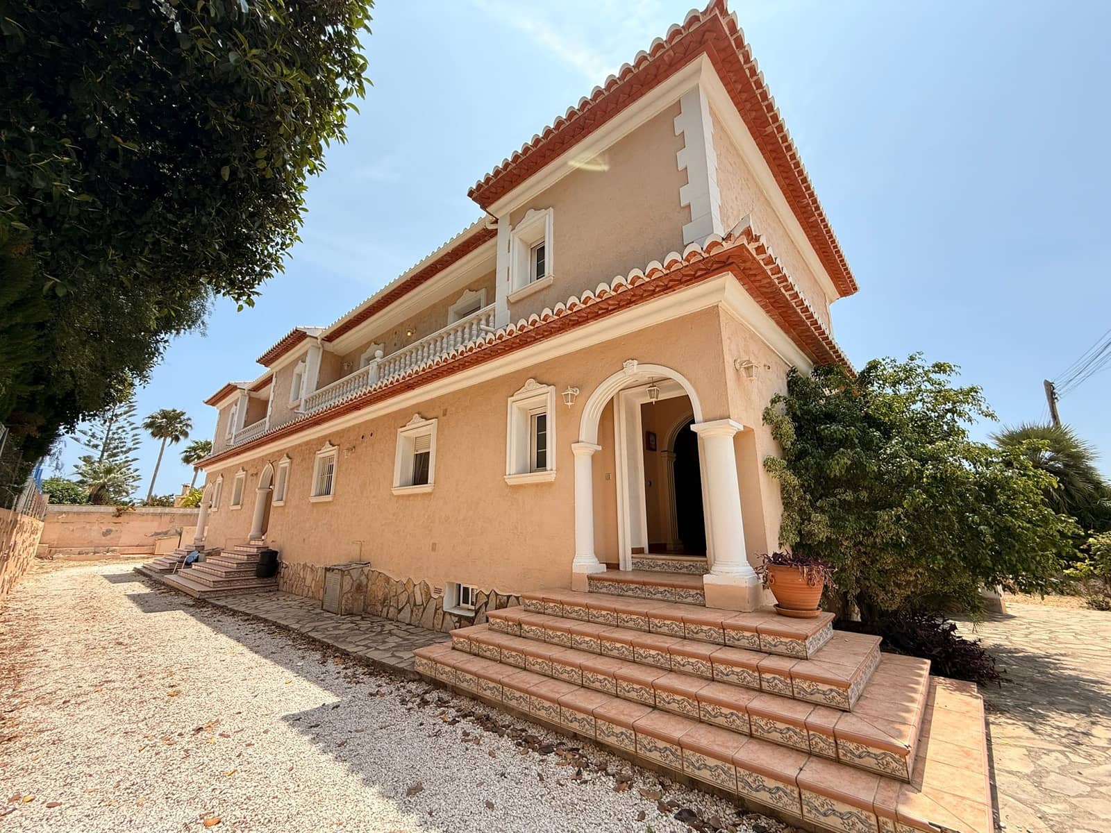6 soverom Villa til salgs i Calpe / Calp med svømmebasseng garasje - € 990 000 (Ref: 10015861)