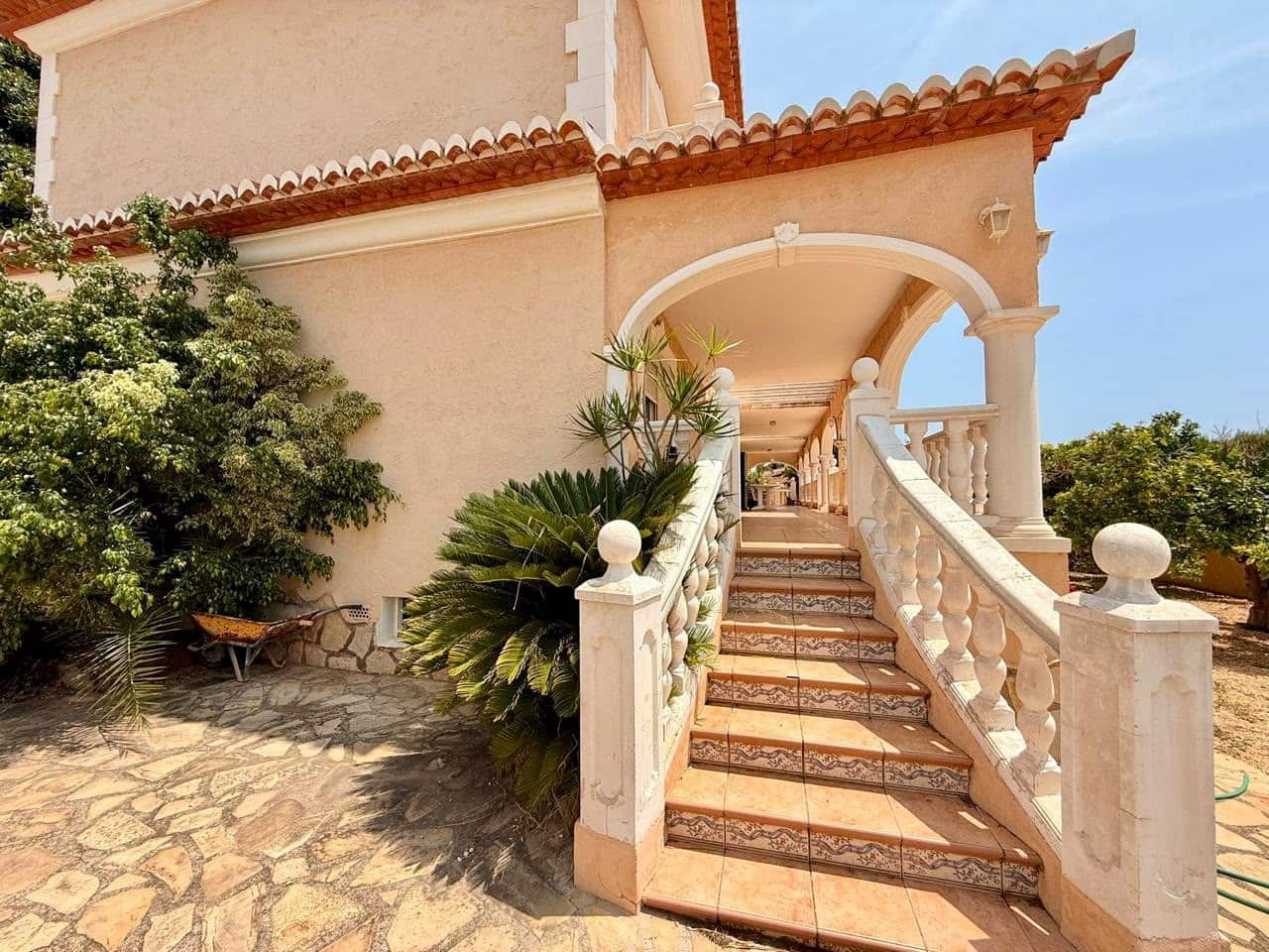 5 chambre Villa/Maison à vendre à Calpe / Calp avec piscine garage - 990 000 € (Ref: 10015861)