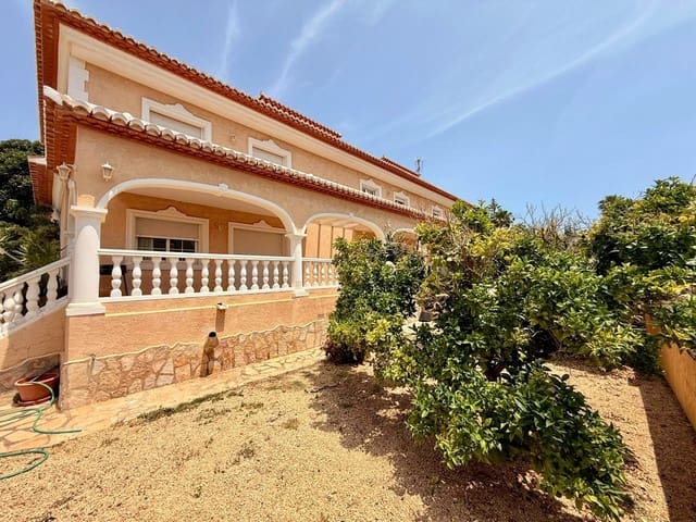 5 bedroom Villa for sale in Gargasindi, Calpe / Calp with pool garage - € 990,000 (Ref: 10015861)