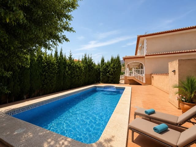 5 bedroom Villa for sale in Gargasindi, Calpe / Calp with pool garage - € 990,000 (Ref: 10015861)
