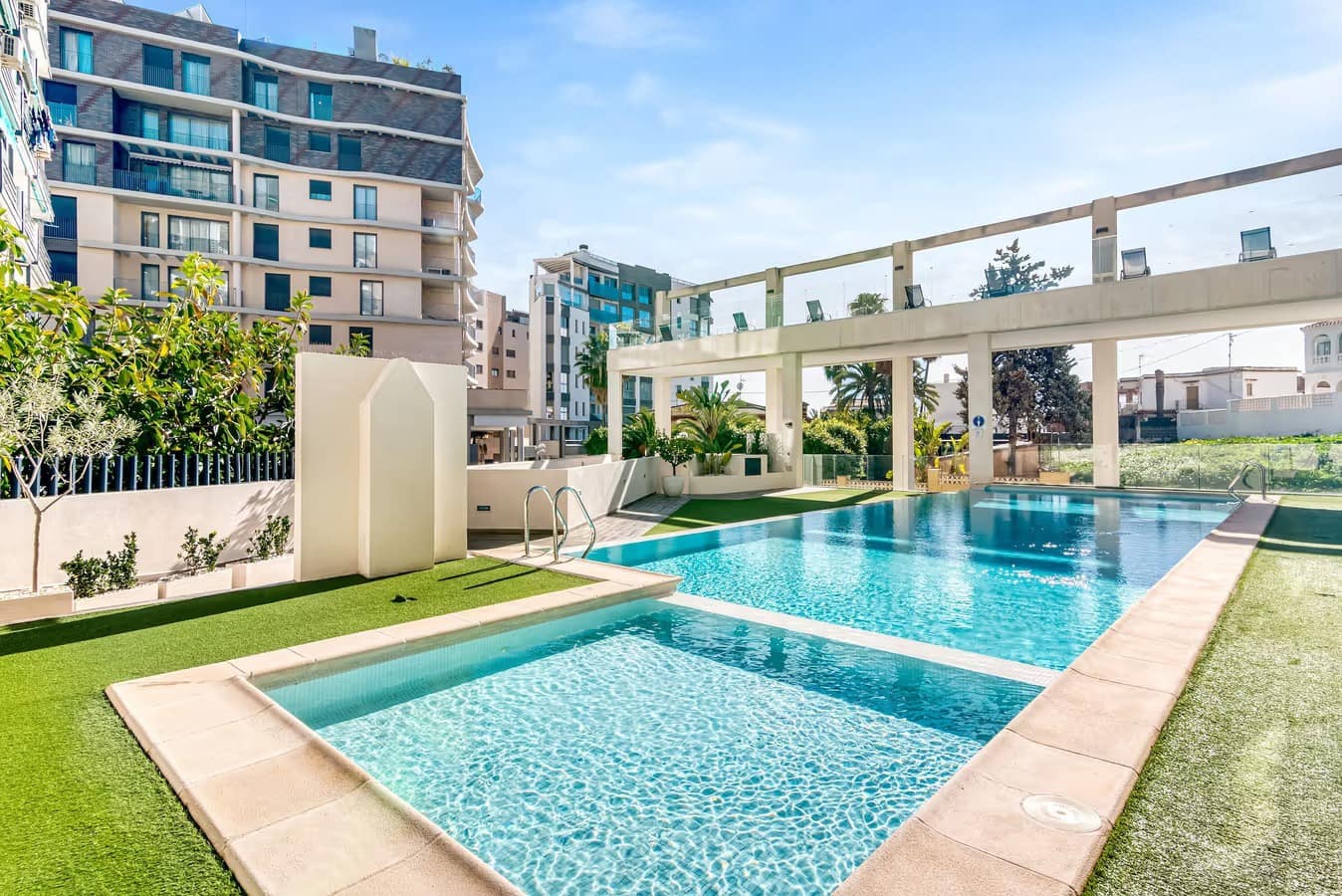 2 Zimmer Apartment zu verkaufen in Calpe / Calp mit Pool Garage - 480.000 € (Ref: 10016430)