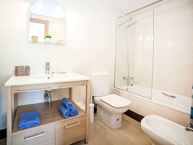 2 bedroom Apartment for sale in Pueblo, Calpe / Calp with pool garage - € 295,000 (Ref: 10023071)