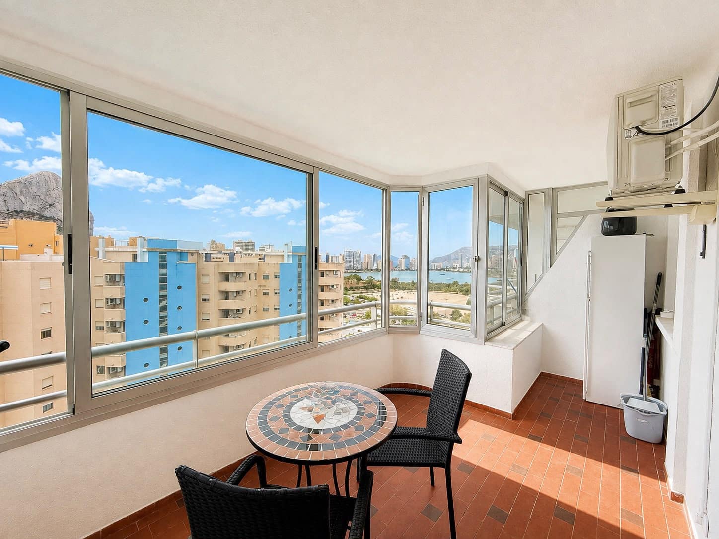 1 Zimmer Apartment zu verkaufen in Calpe / Calp mit Pool - 250.000 € (Ref: 10024885)