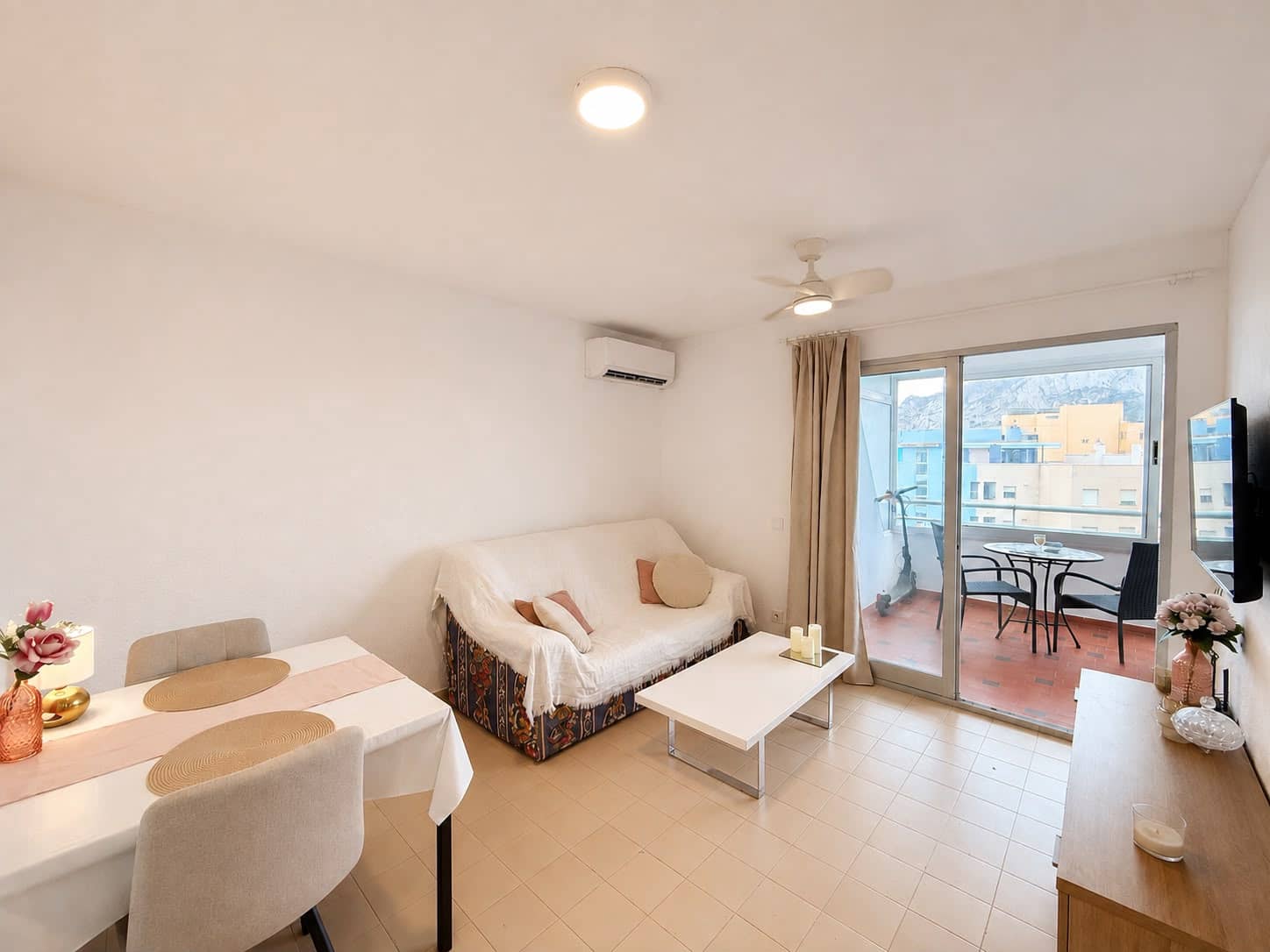 1 Zimmer Apartment zu verkaufen in Calpe / Calp mit Pool - 250.000 € (Ref: 10024885)