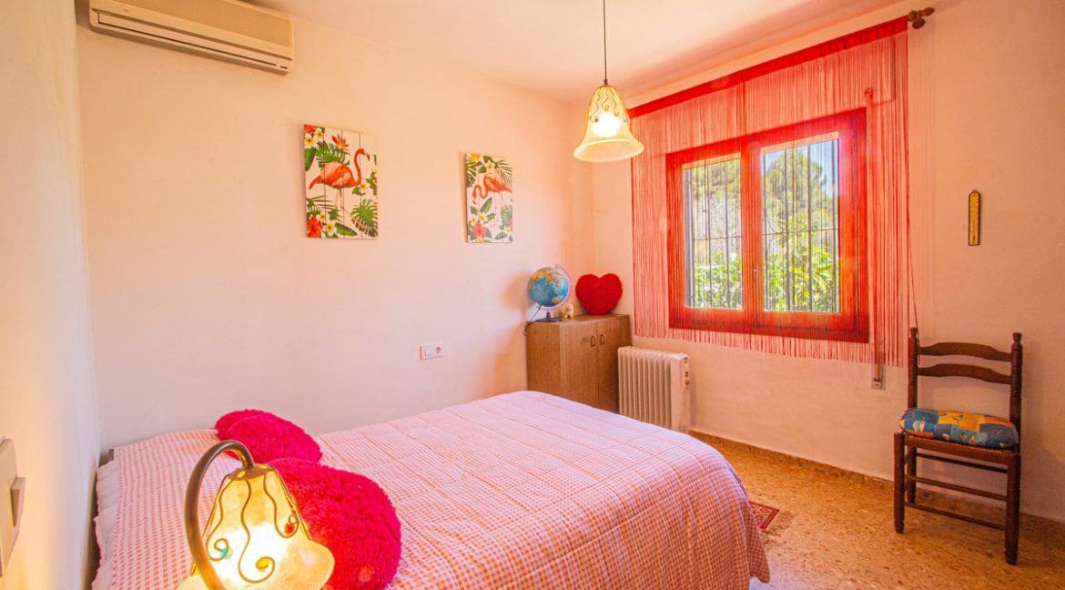 4 sypialnia Willa na sprzedaż w Calpe / Calp z basenem garażem - 499 000 € (Ref: 10033050)