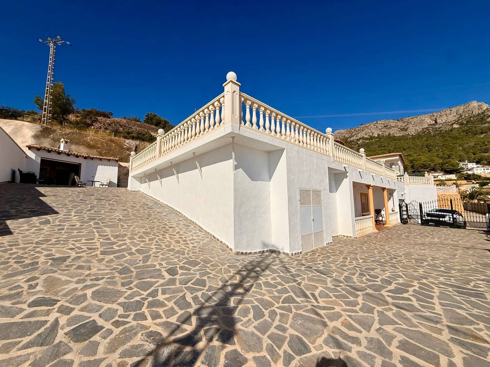 4 chambre Villa/Maison à vendre à Calpe / Calp avec piscine garage - 690 000 € (Ref: 10041433)