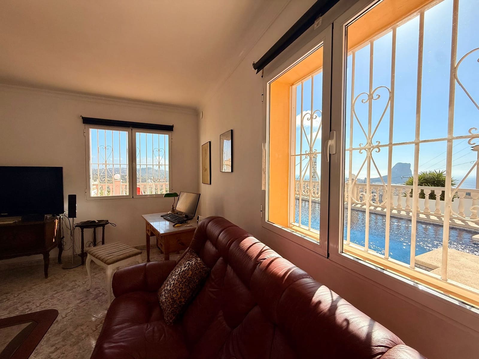 4 chambre Villa/Maison à vendre à Calpe / Calp avec piscine garage - 690 000 € (Ref: 10041433)