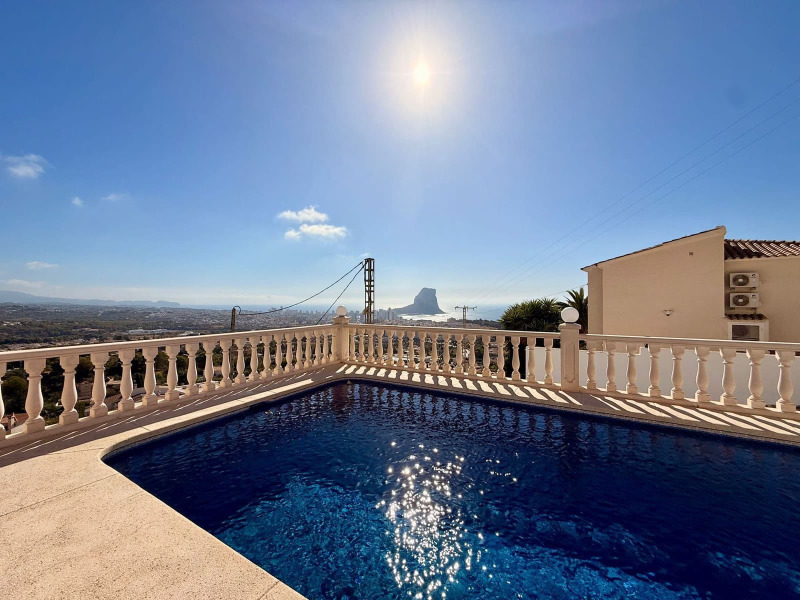 4 chambre Villa/Maison à vendre à Calpe / Calp avec piscine garage - 690 000 € (Ref: 10041433)