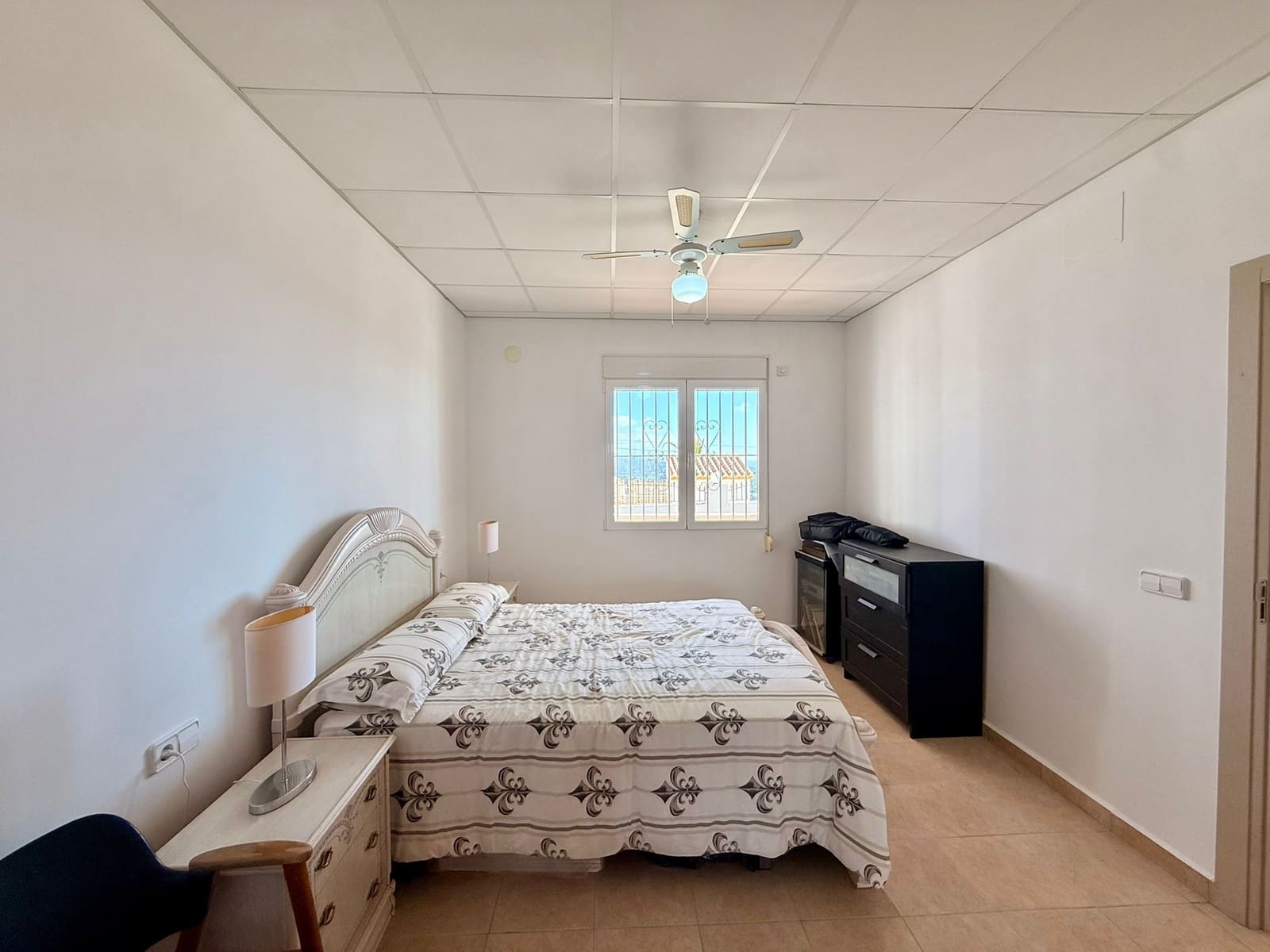 4 chambre Villa/Maison à vendre à Calpe / Calp avec piscine garage - 690 000 € (Ref: 10041433)