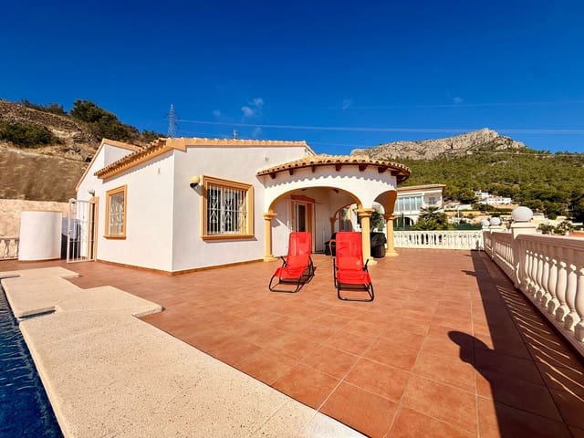 4 bedroom Villa for sale in Oltamar - Cucarres, Calpe / Calp with pool garage - € 690,000 (Ref: 10041433)