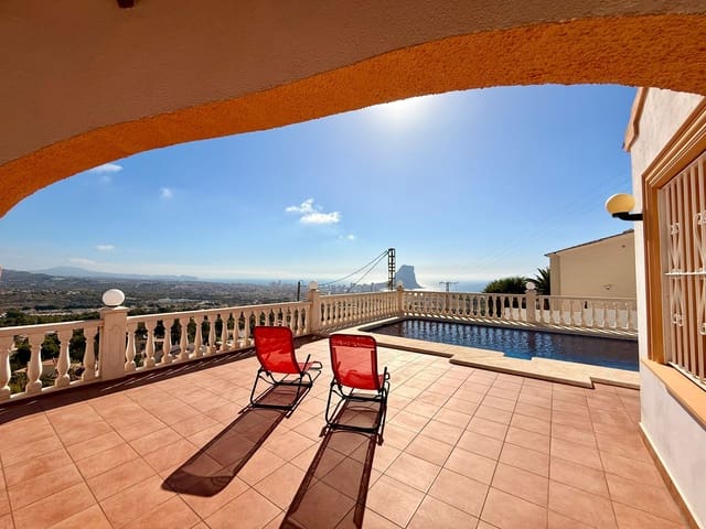 4 bedroom Villa for sale in Oltamar - Cucarres, Calpe / Calp with pool garage - € 690,000 (Ref: 10041433)
