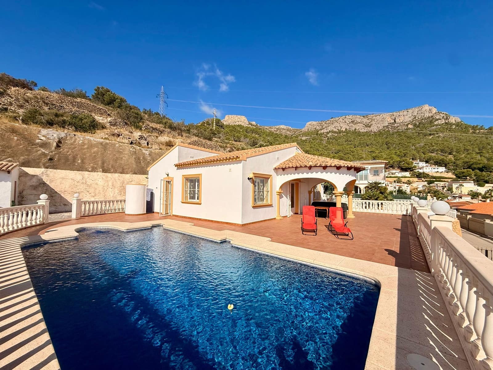 4 chambre Villa/Maison à vendre à Calpe / Calp avec piscine garage - 690 000 € (Ref: 10041433)