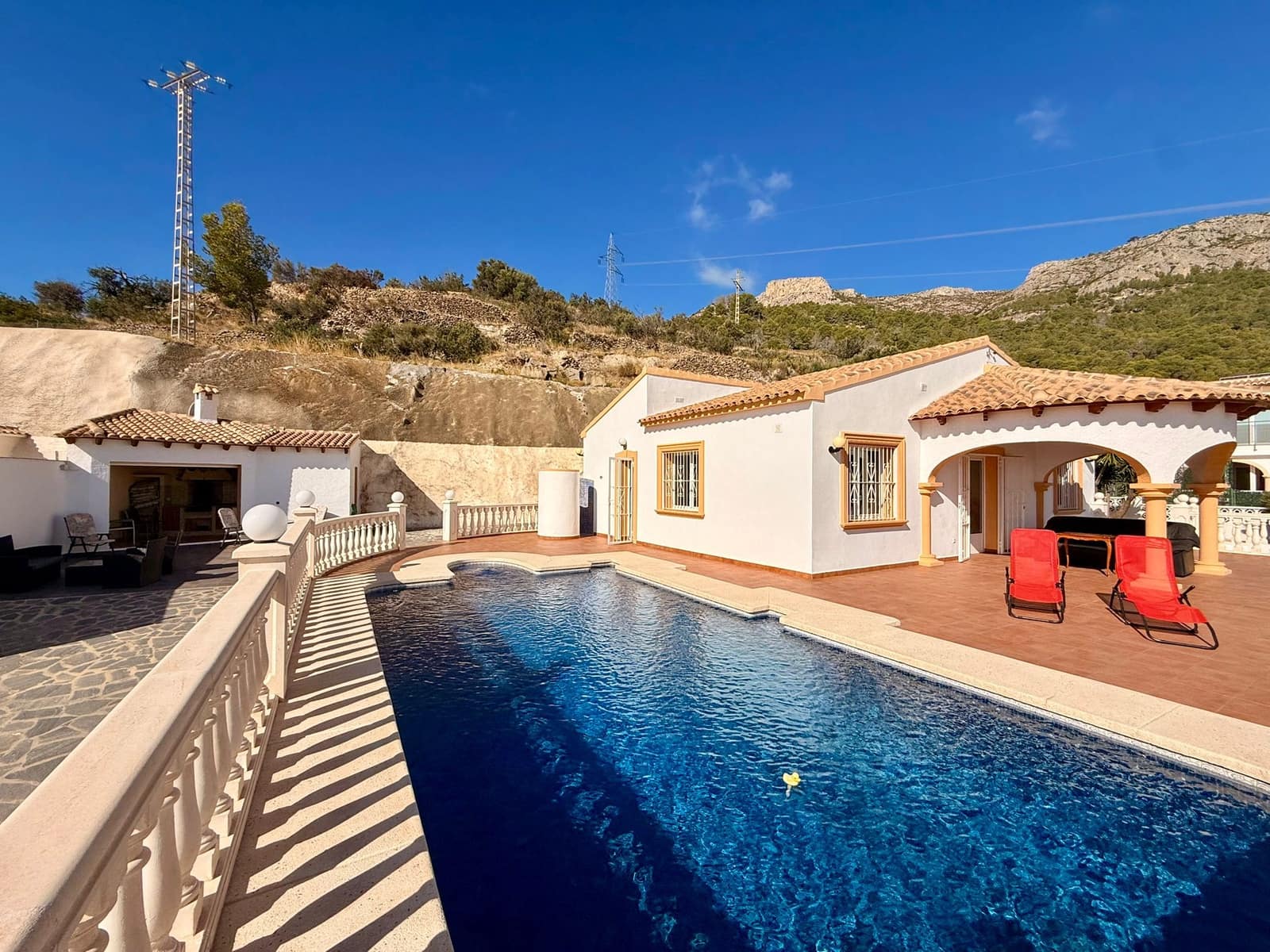 4 chambre Villa/Maison à vendre à Calpe / Calp avec piscine garage - 690 000 € (Ref: 10041433)