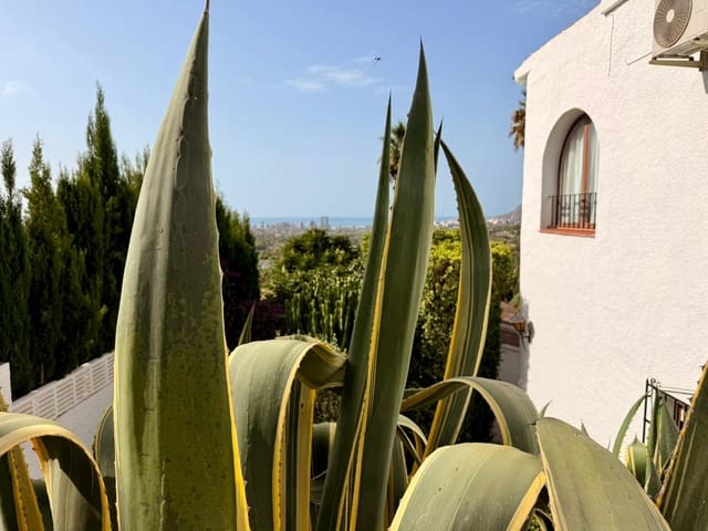 4 quarto Moradia para venda em Cometa - Carrió, Calpe / Calp com piscina garagem - 760 000 € (Ref: 10045692)