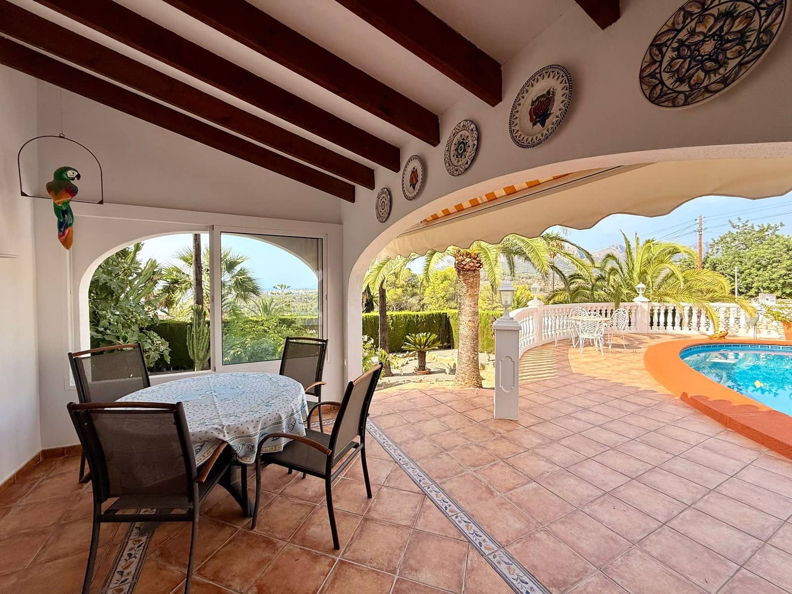 4 sypialnia Willa na sprzedaż w Calpe / Calp z basenem garażem - 760 000 € (Ref: 10045692)