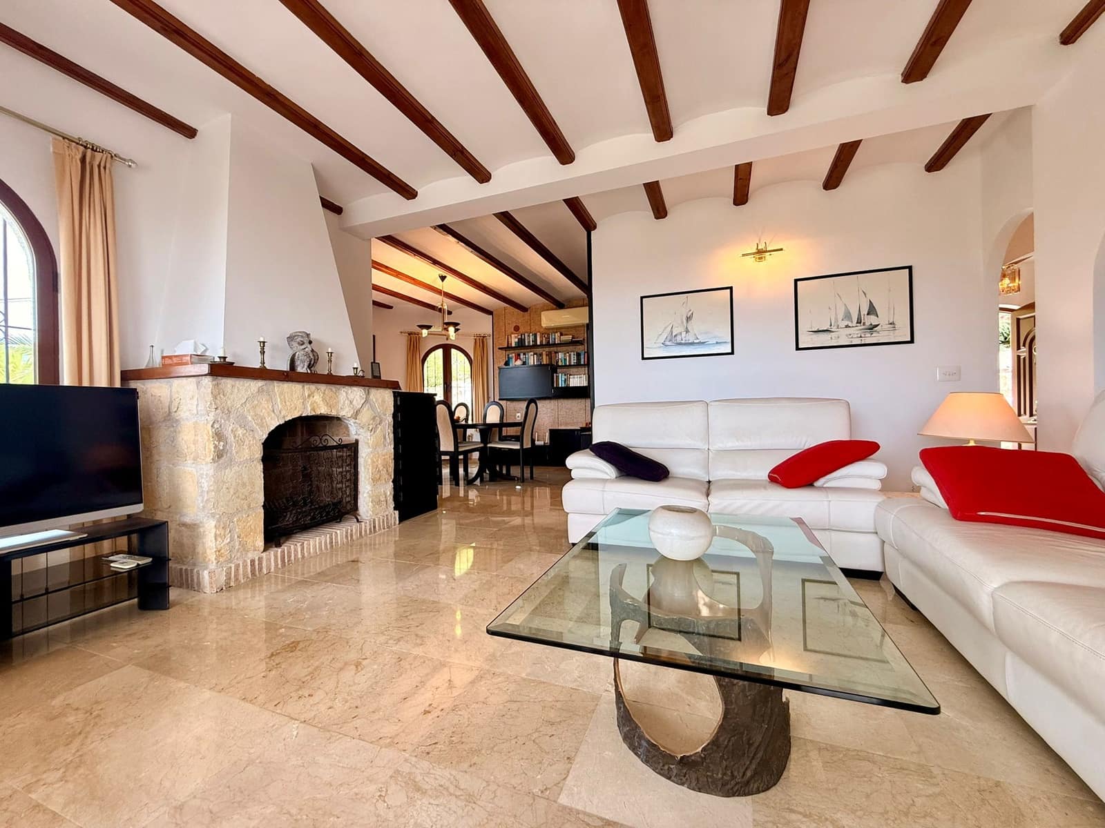 4 sypialnia Willa na sprzedaż w Calpe / Calp z basenem garażem - 760 000 € (Ref: 10045692)