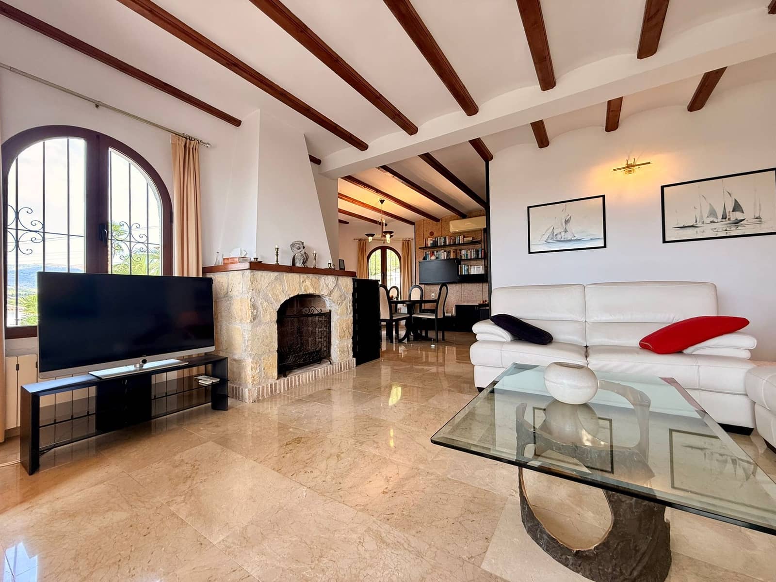 4 sypialnia Willa na sprzedaż w Calpe / Calp z basenem garażem - 760 000 € (Ref: 10045692)