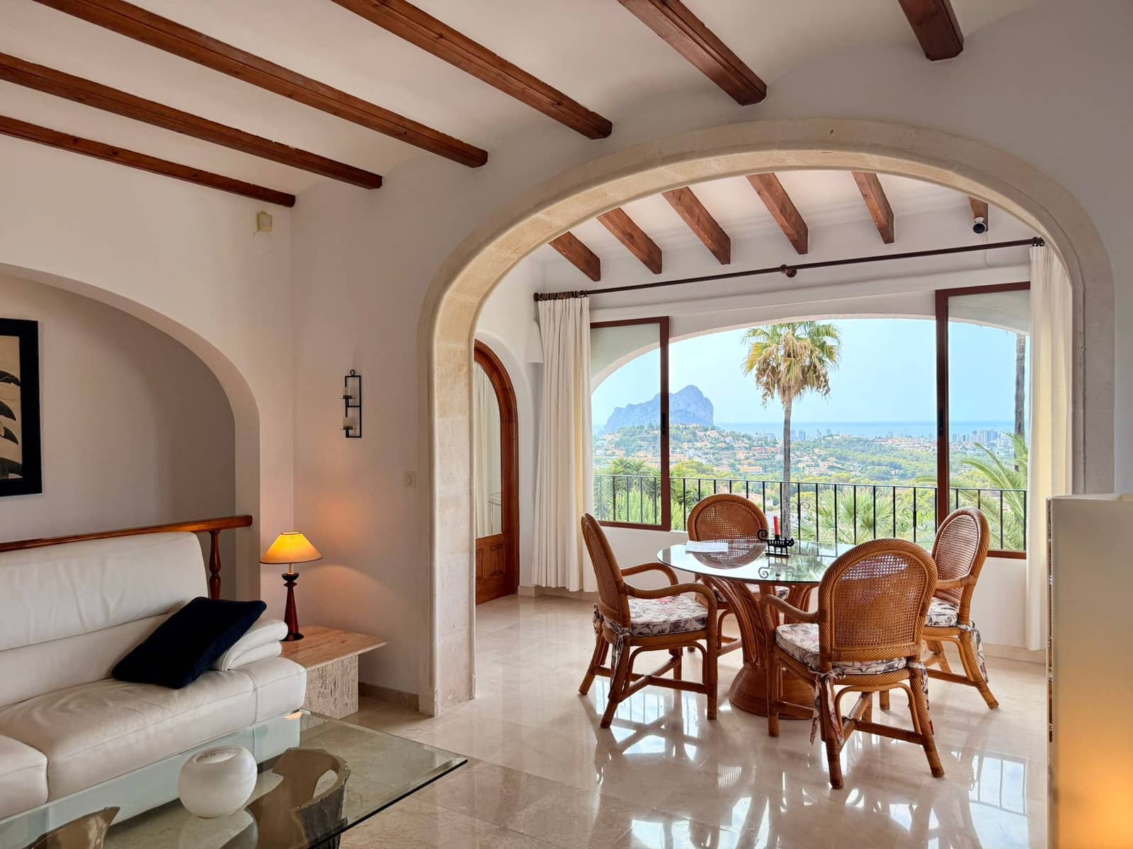 4 sypialnia Willa na sprzedaż w Calpe / Calp z basenem garażem - 760 000 € (Ref: 10045692)