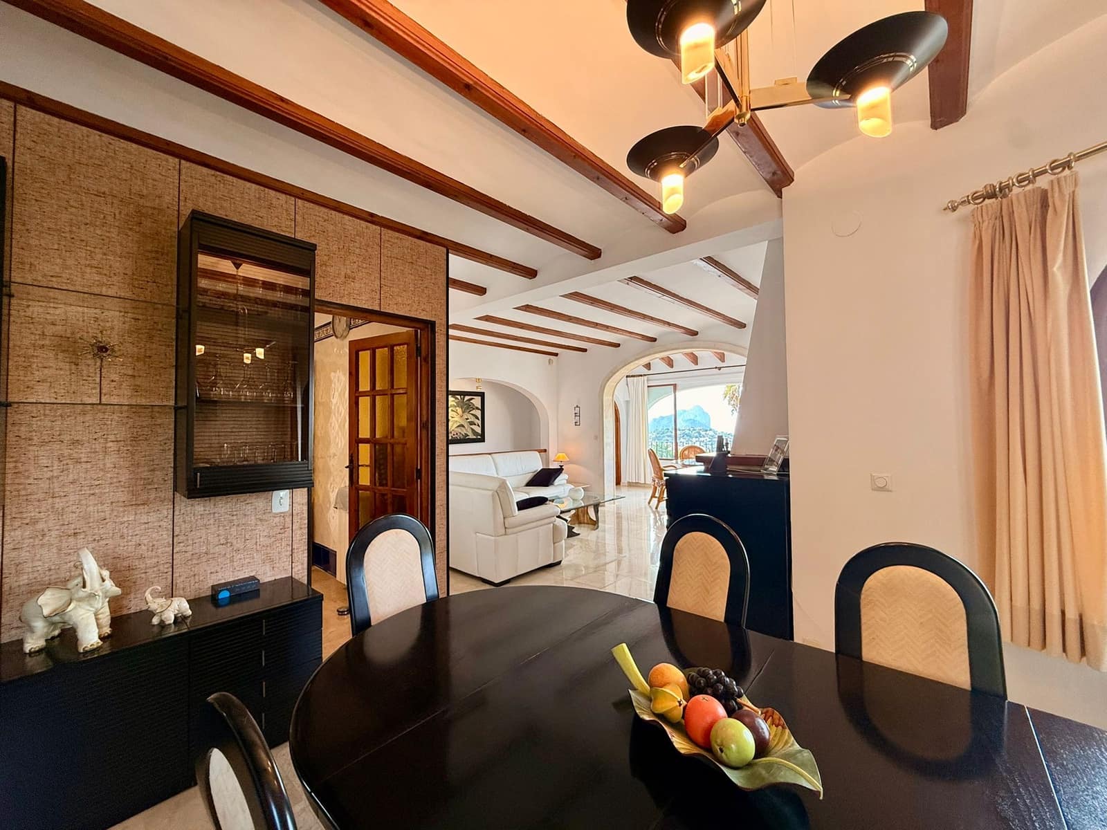 4 sypialnia Willa na sprzedaż w Calpe / Calp z basenem garażem - 760 000 € (Ref: 10045692)