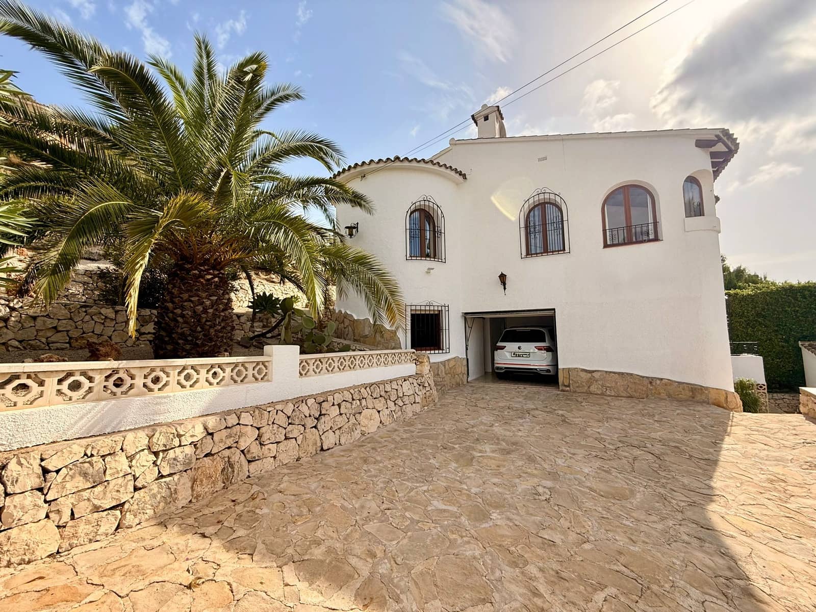 4 sypialnia Willa na sprzedaż w Calpe / Calp z basenem garażem - 760 000 € (Ref: 10045692)