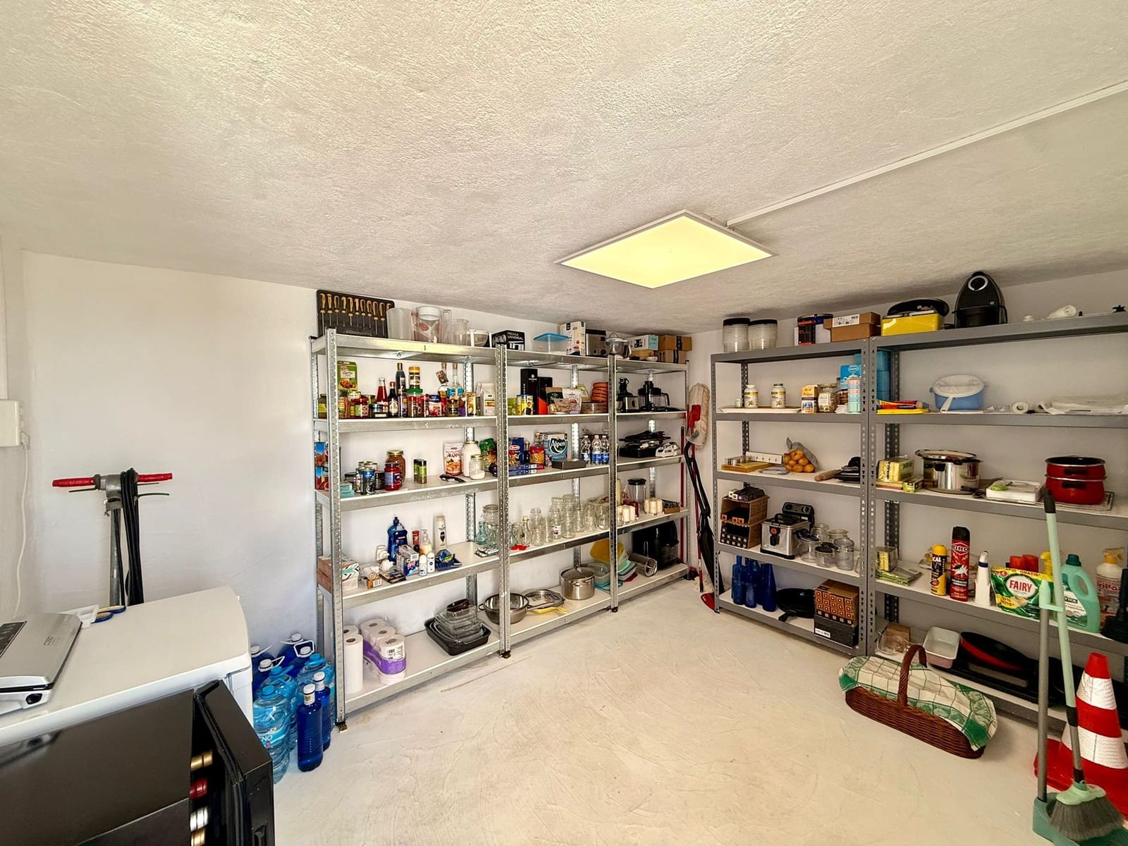 4 sypialnia Willa na sprzedaż w Calpe / Calp z basenem garażem - 760 000 € (Ref: 10045692)