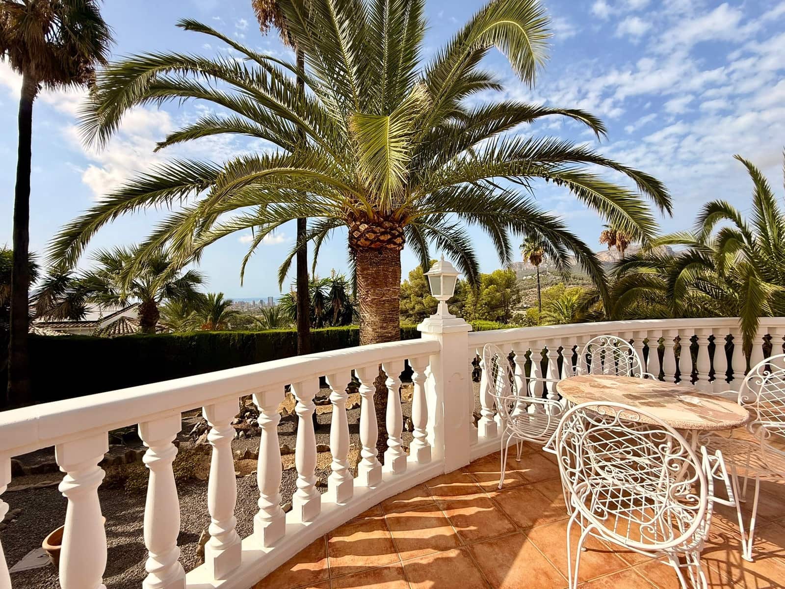 4 sypialnia Willa na sprzedaż w Calpe / Calp z basenem garażem - 760 000 € (Ref: 10045692)