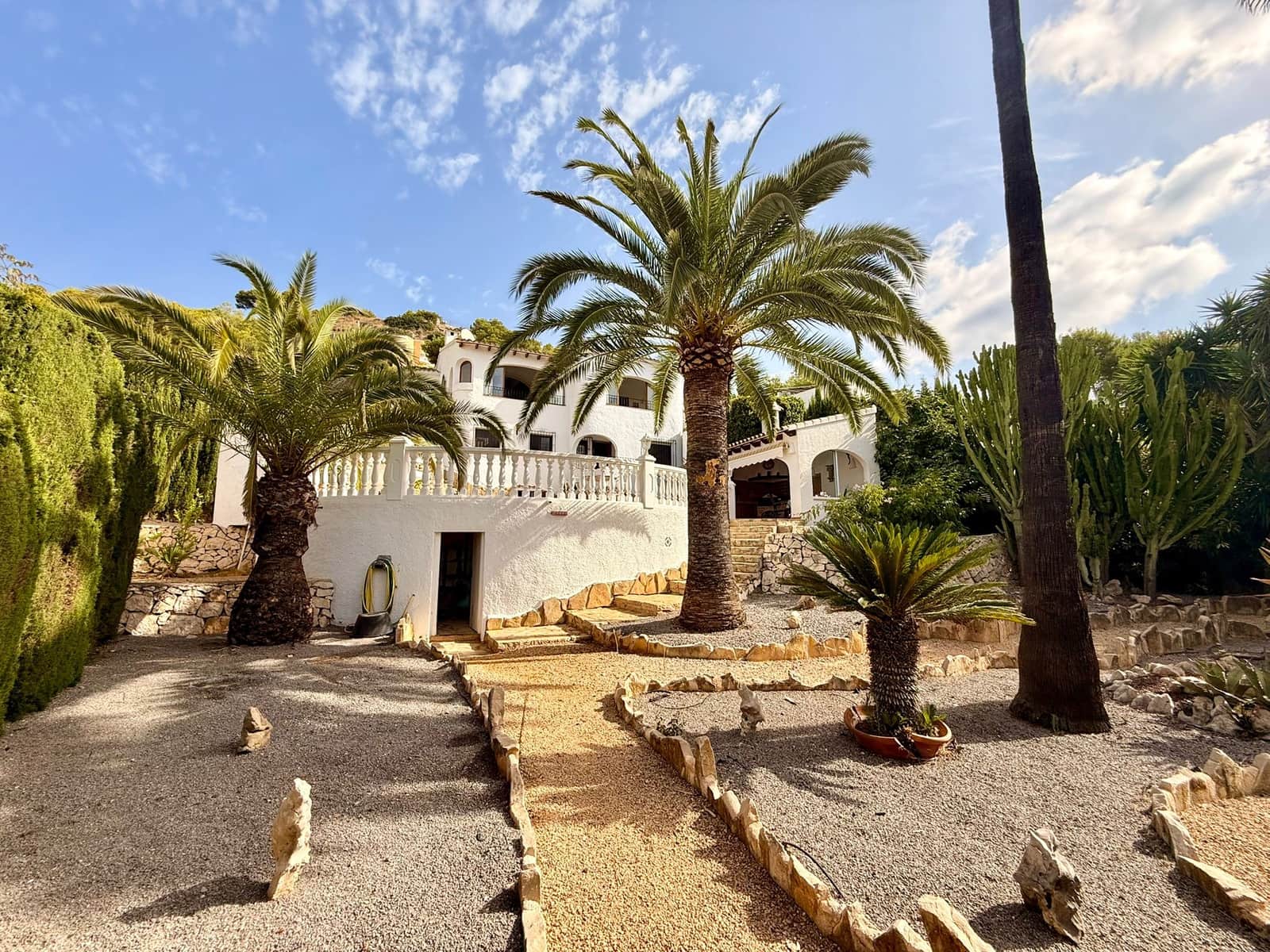 4 sypialnia Willa na sprzedaż w Calpe / Calp z basenem garażem - 760 000 € (Ref: 10045692)