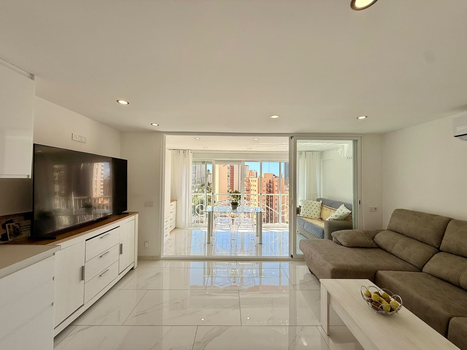 1 soverom Leilighet til salgs i Benidorm med svømmebasseng garasje - € 198 000 (Ref: 10074615)